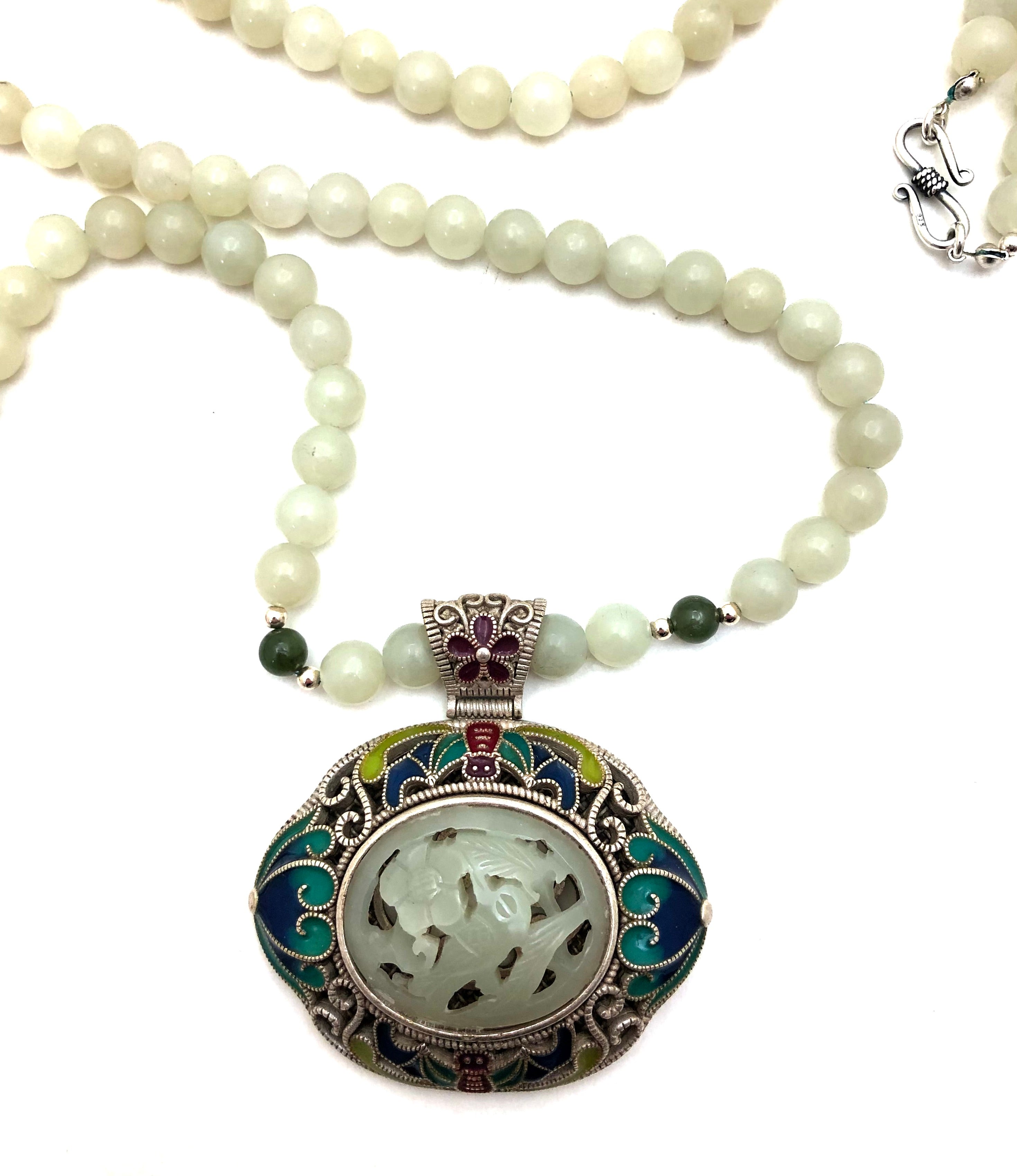 Amazon.com: Jade pendant,jade necklace,agate pendant,Vintage Lotus Enamel  GreeJade Pendant Necklaces For WomeJewelry Choker FashioBirthday Party  Gifts Accessories Trendy ( Color : Green Stone , Size : China ) : Clothing,  Shoes & Jewelry